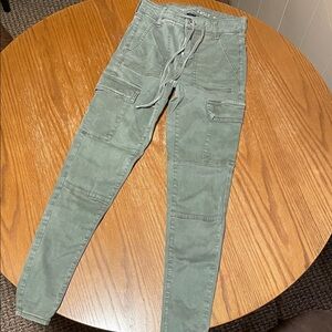 American eagle Olive Cargo Pants